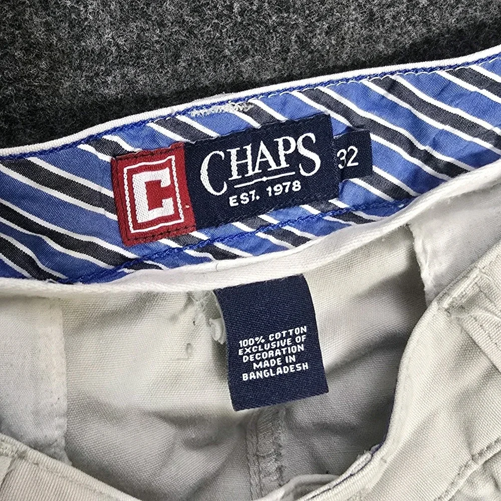 Men's CHAPS Casual Flat Front 100% Cotton Shorts Hampton Khaki Size 32